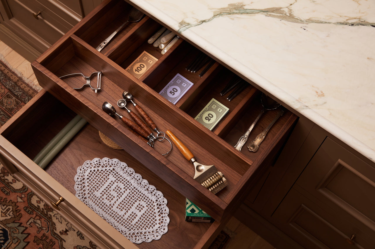 Stay Out of Budget Jail: Smarter Ways to Save on Cabinetry
